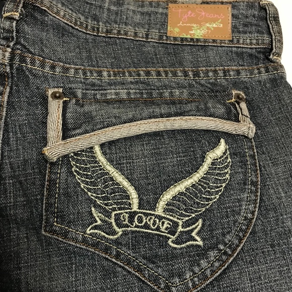 Medium Wash Jeans with Love Embroidered Pockets - size 13 - Picture 6 of 6